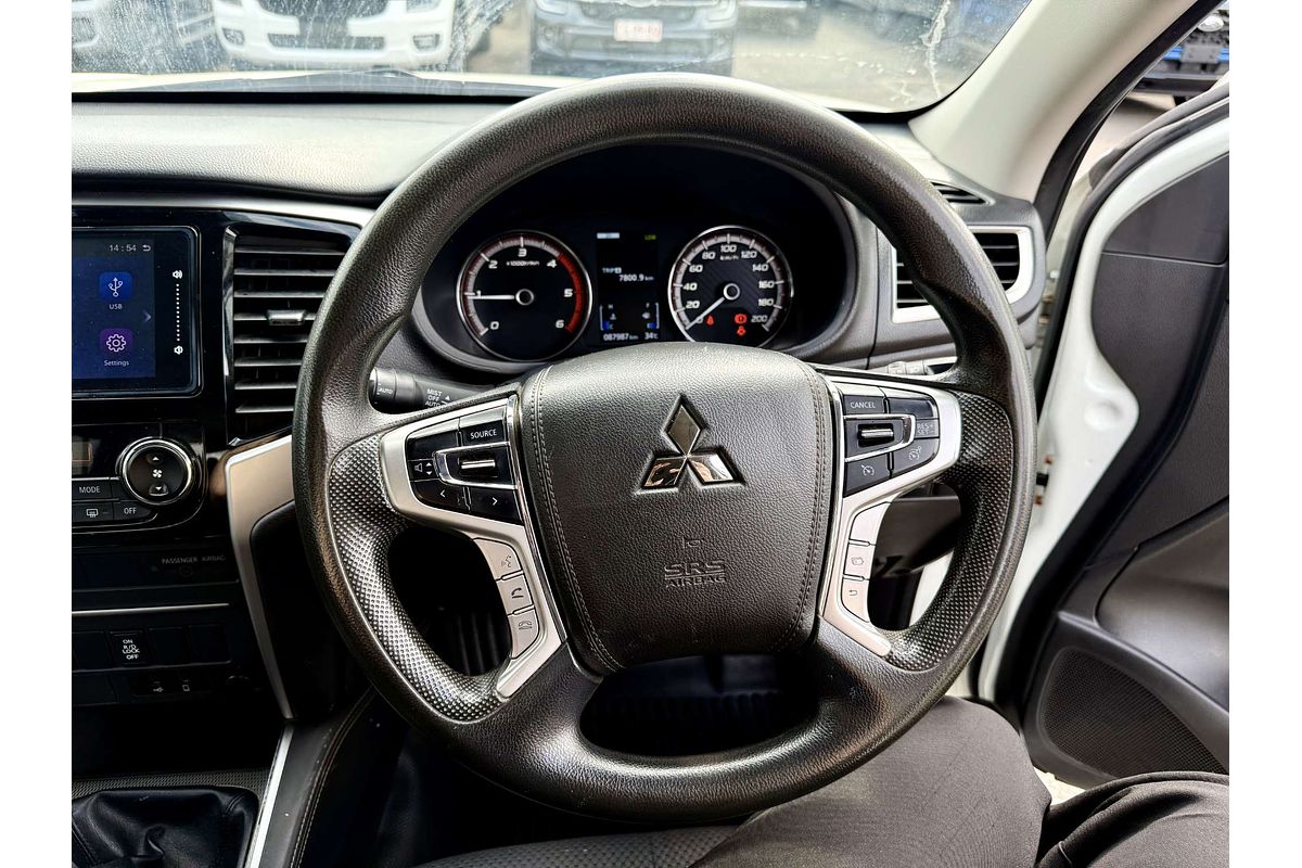 2022 Mitsubishi Triton GLX+ MR 4X4