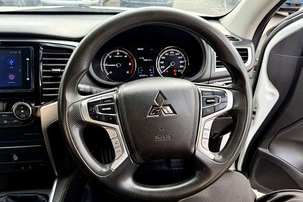 2022 Mitsubishi Triton GLX+ MR 4X4