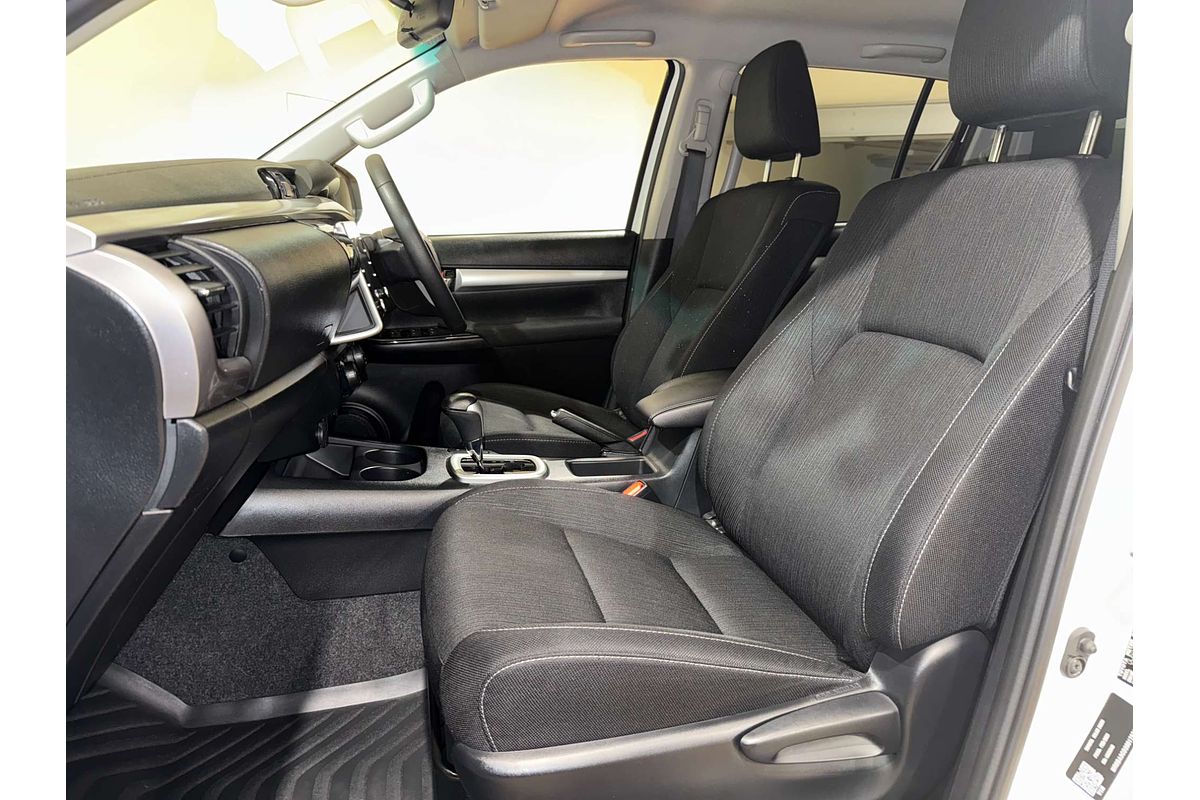2023 Toyota Hilux SR5 GUN126R 4X4