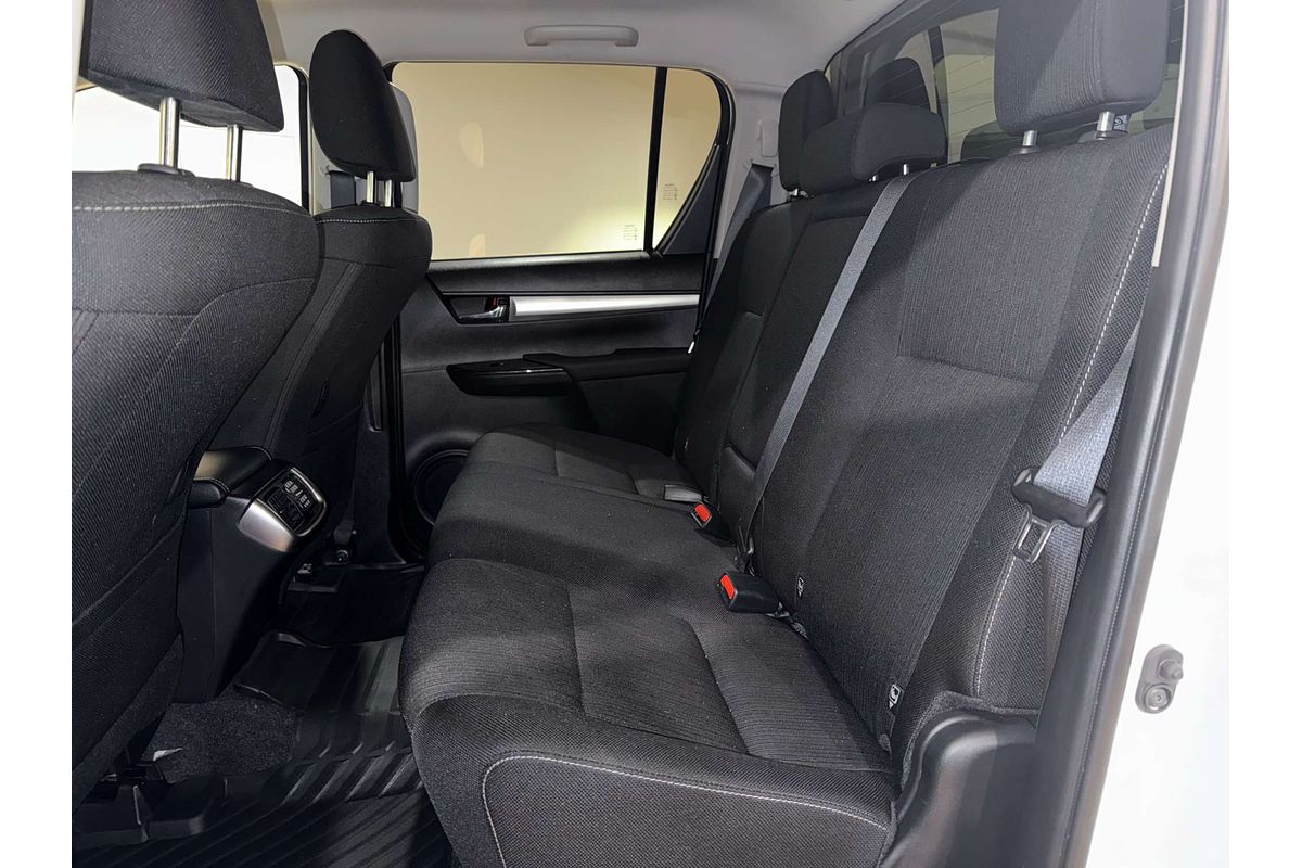 2023 Toyota Hilux SR5 GUN126R 4X4