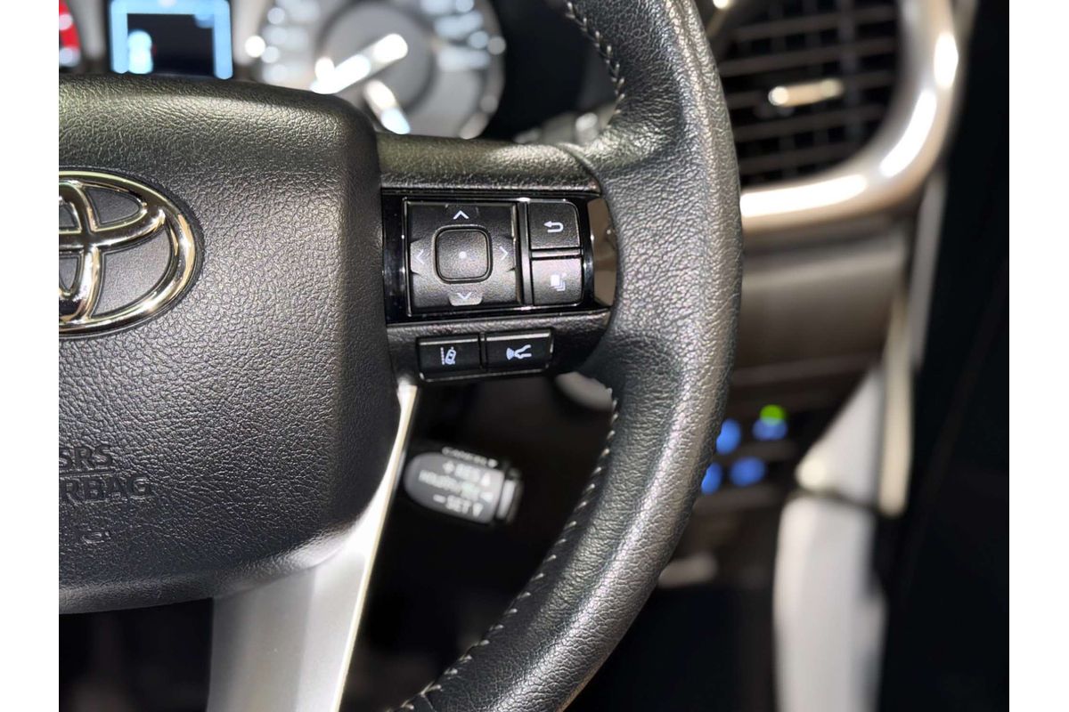 2023 Toyota Hilux SR5 GUN126R 4X4