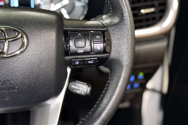2023 Toyota Hilux SR5 GUN126R 4X4