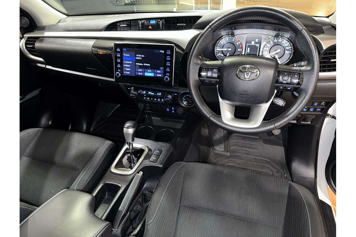 2023 Toyota Hilux SR5 GUN126R 4X4