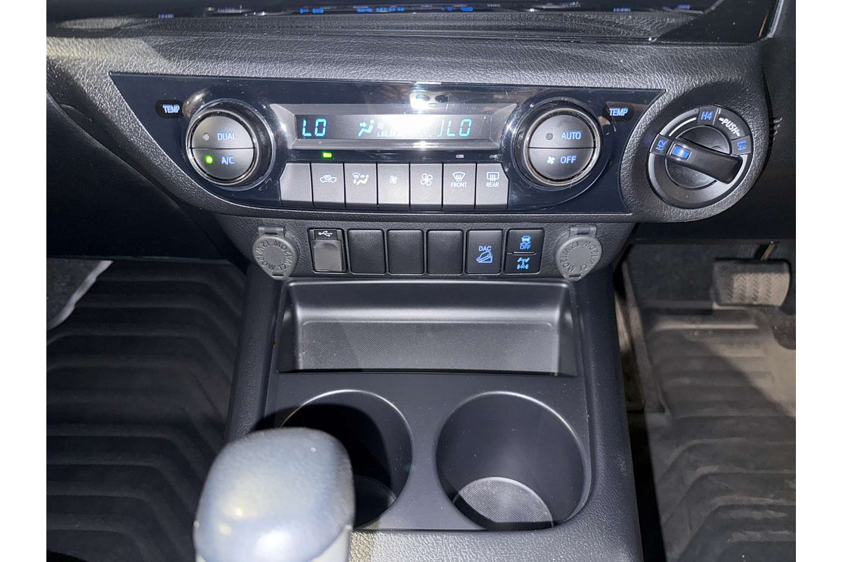 2023 Toyota Hilux SR5 GUN126R 4X4
