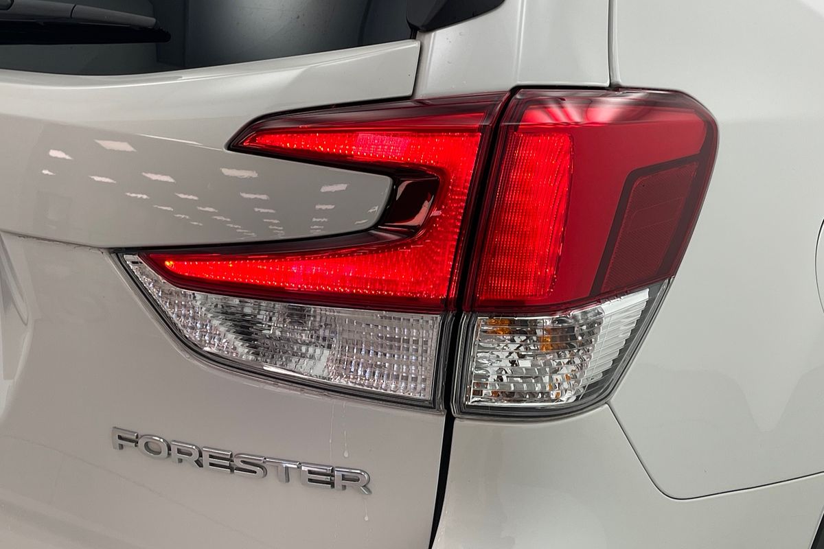 2021 Subaru Forester 2.5i-S S5