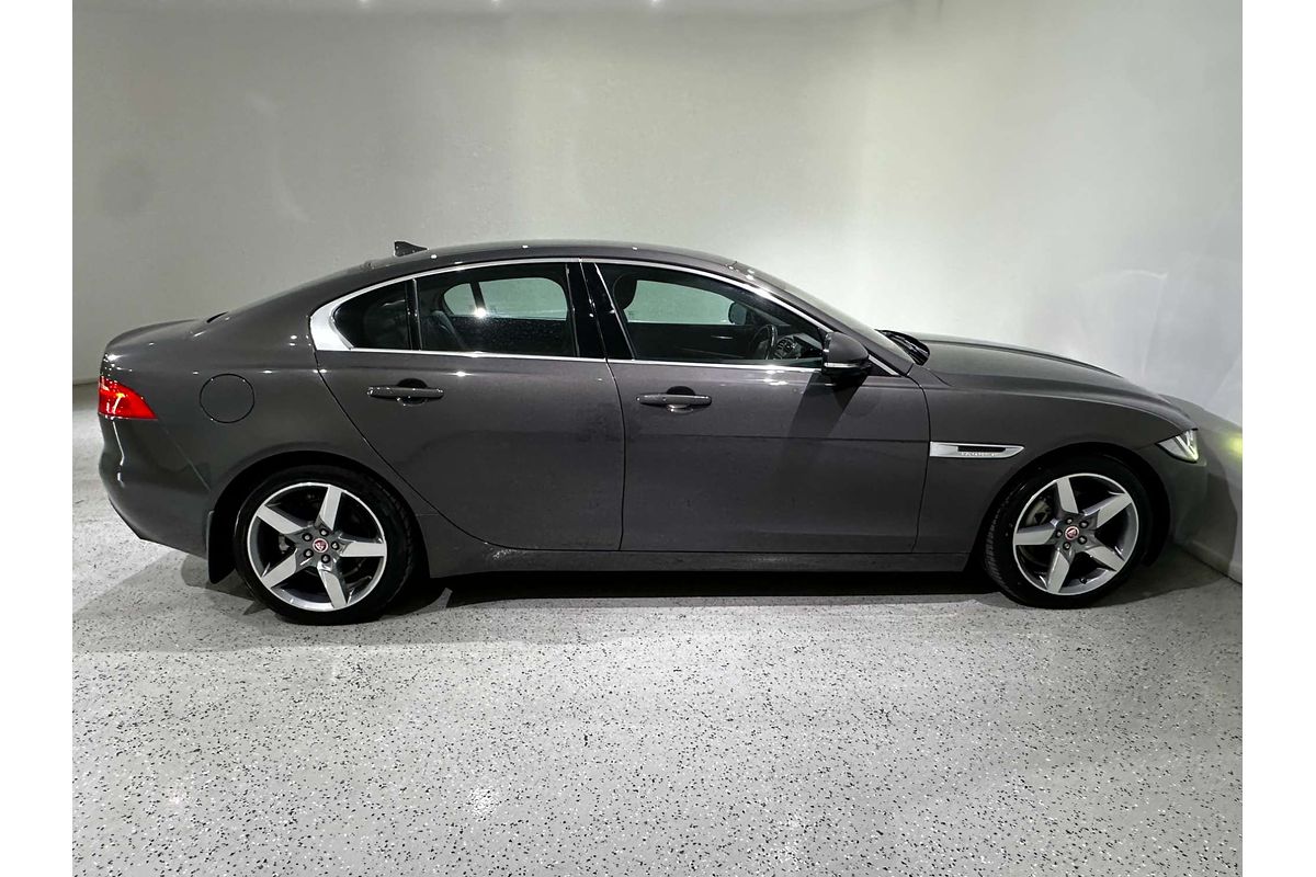 2015 Jaguar XE 20d Prestige X760
