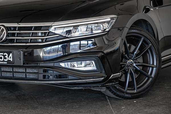 2022 Volkswagen Passat 206TSI R-Line B8