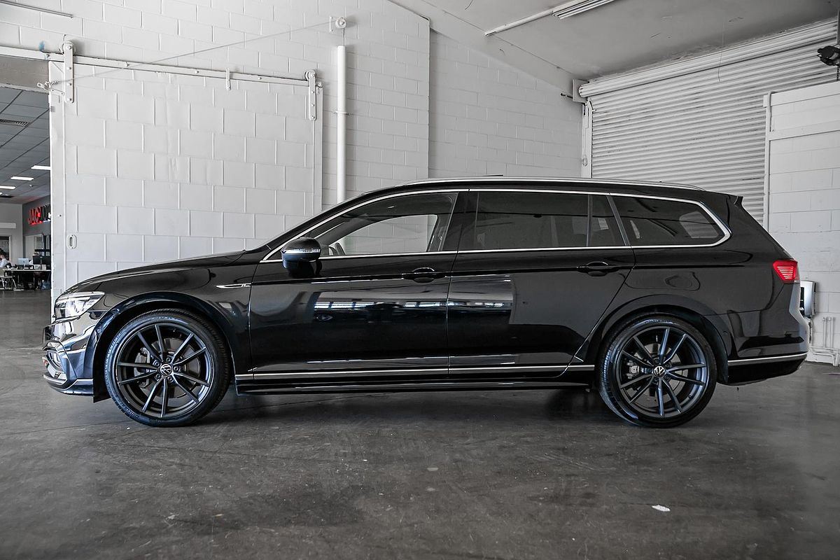 2022 Volkswagen Passat 206TSI R-Line B8