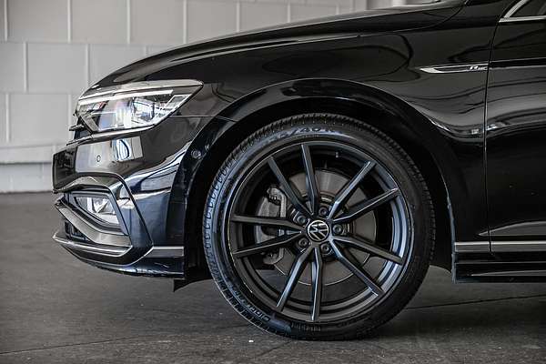 2022 Volkswagen Passat 206TSI R-Line B8