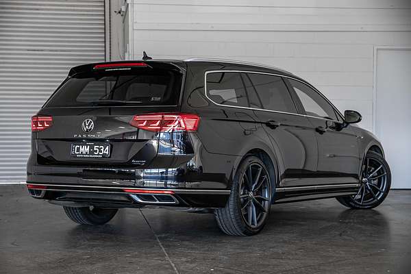 2022 Volkswagen Passat 206TSI R-Line B8