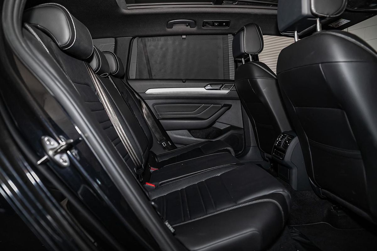 2022 Volkswagen Passat 206TSI R-Line B8