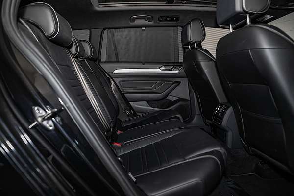 2022 Volkswagen Passat 206TSI R-Line B8