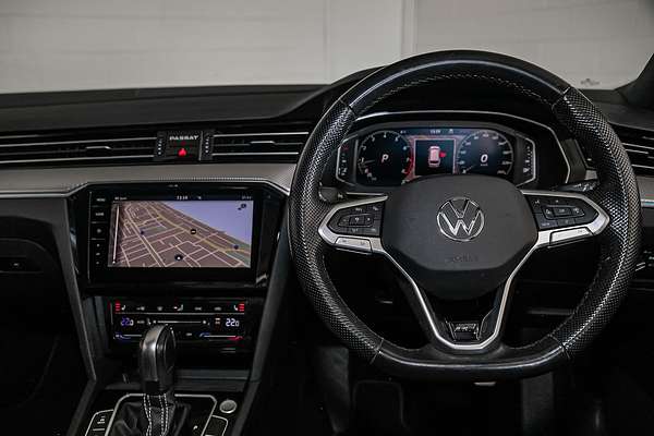 2022 Volkswagen Passat 206TSI R-Line B8