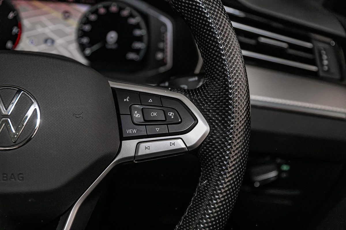 2022 Volkswagen Passat 206TSI R-Line B8