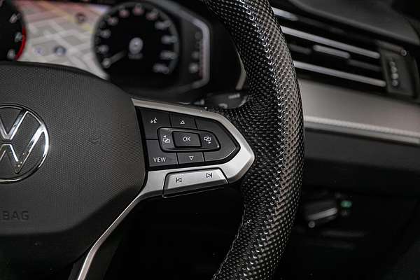 2022 Volkswagen Passat 206TSI R-Line B8