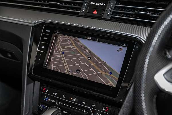 2022 Volkswagen Passat 206TSI R-Line B8
