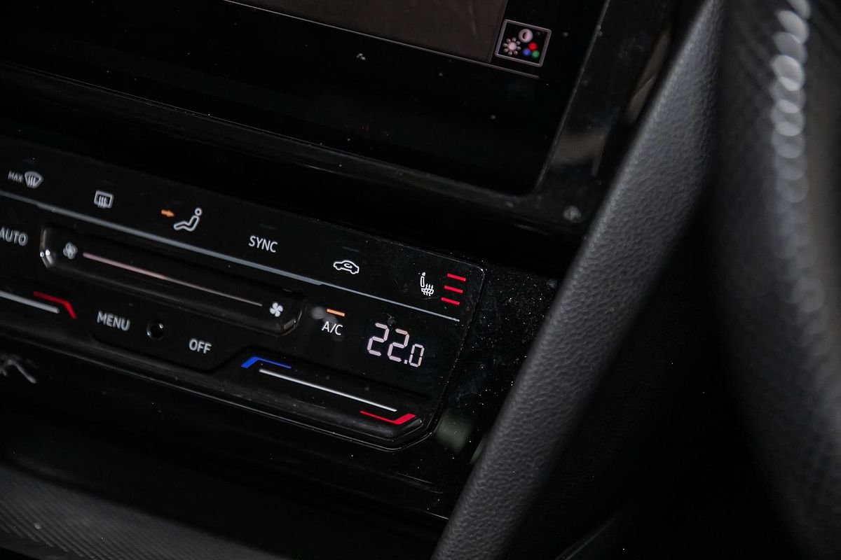 2022 Volkswagen Passat 206TSI R-Line B8
