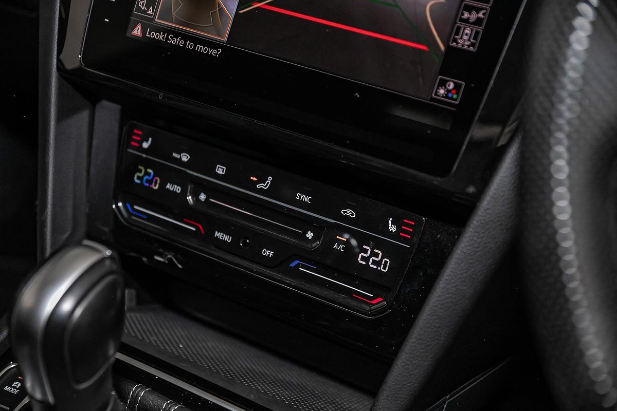 2022 Volkswagen Passat 206TSI R-Line B8