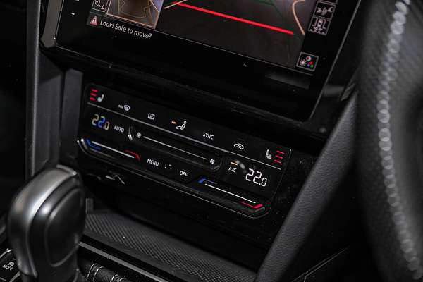 2022 Volkswagen Passat 206TSI R-Line B8