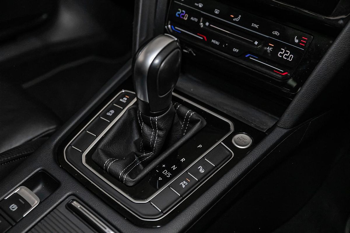 2022 Volkswagen Passat 206TSI R-Line B8