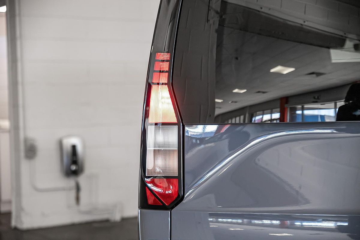 2025 Volkswagen Caddy California 5 LWB