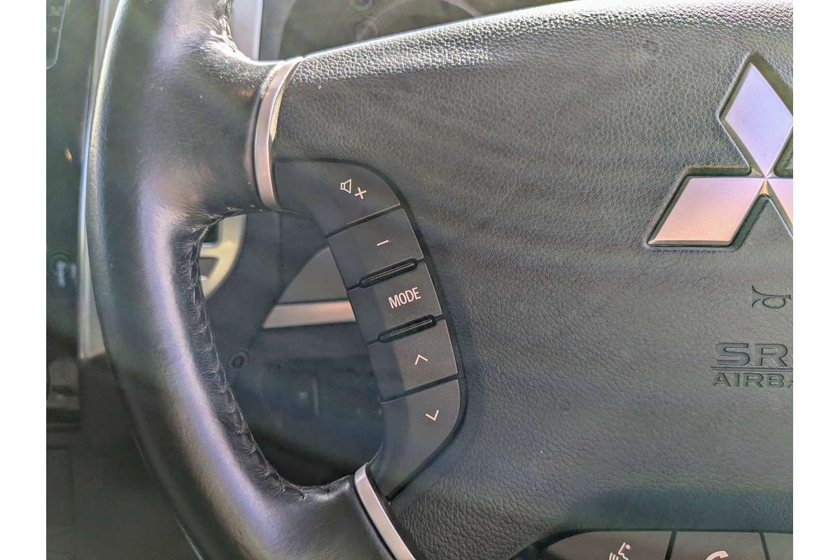 2020 Mitsubishi Pajero GLX NX