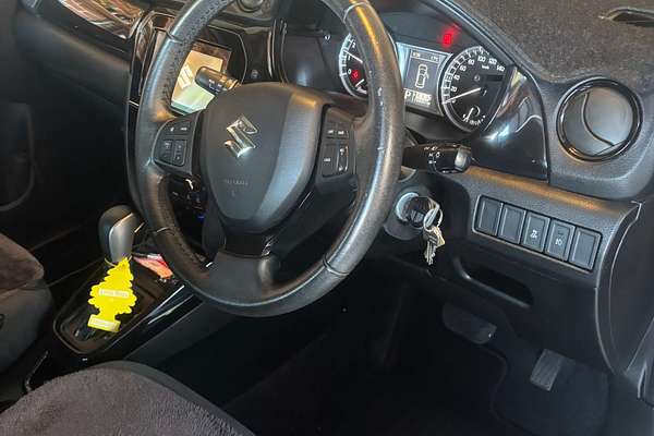 2017 Suzuki Vitara RT-S LY