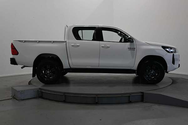 2024 Toyota Hilux SR GUN126R 4X4