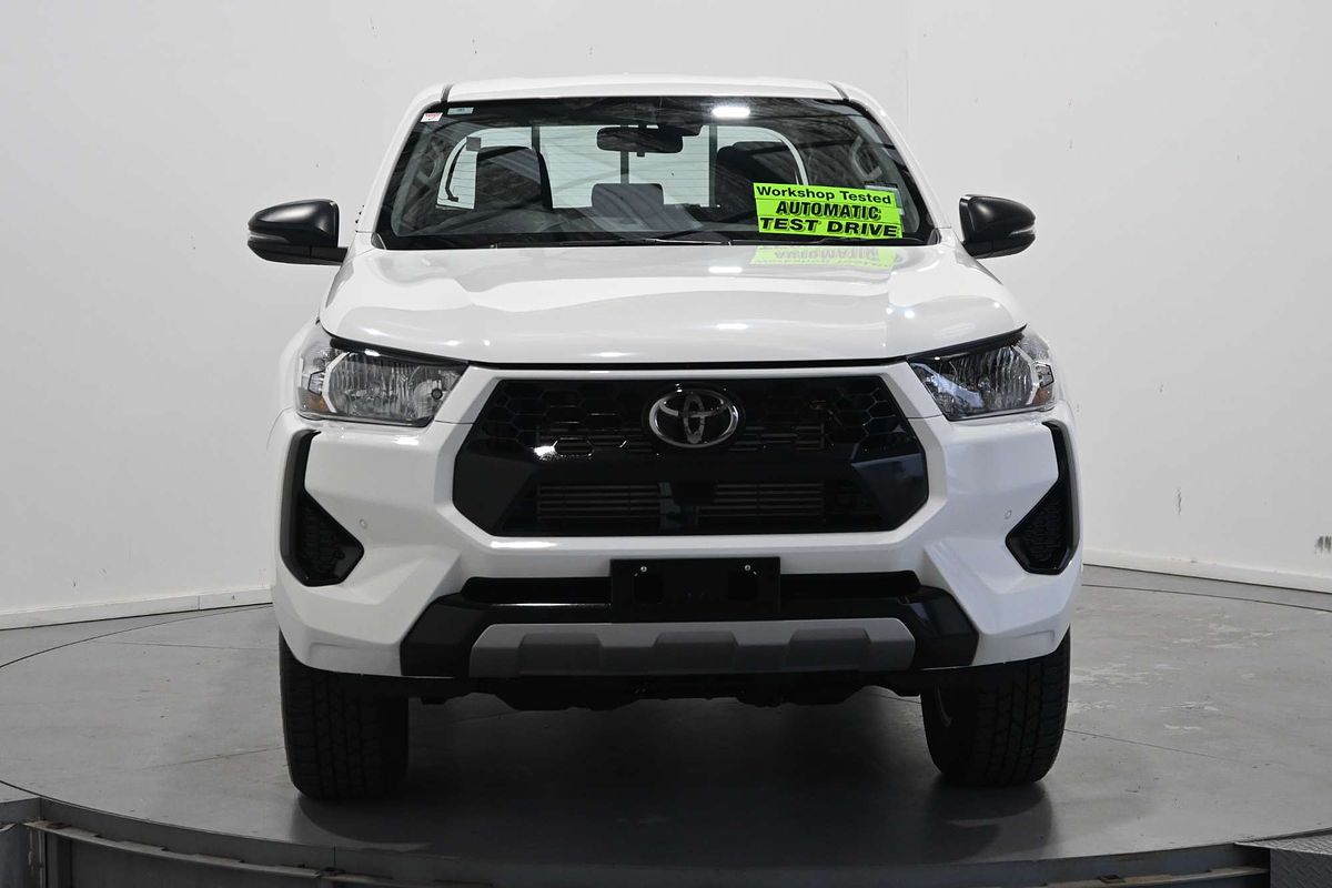 2024 Toyota Hilux SR GUN126R 4X4