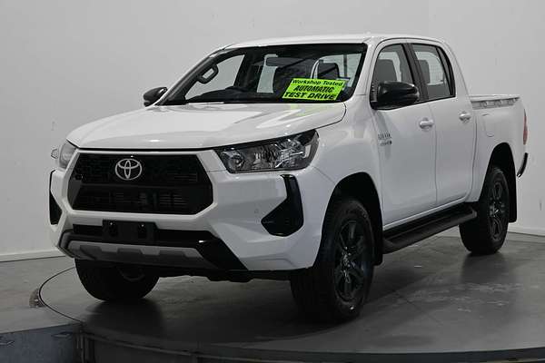 2024 Toyota Hilux SR GUN126R 4X4