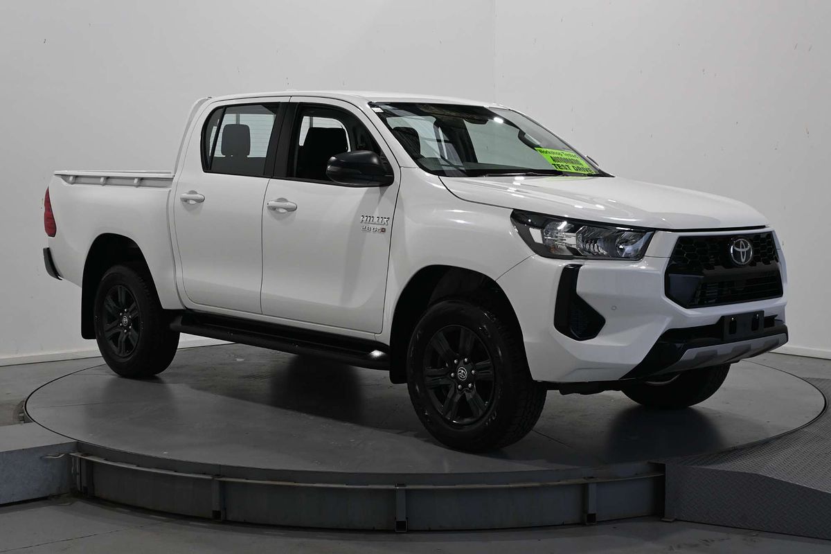 2024 Toyota Hilux SR GUN126R 4X4
