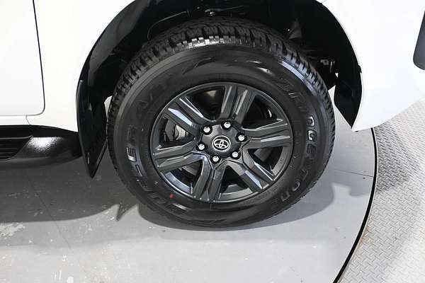 2024 Toyota Hilux SR GUN126R 4X4