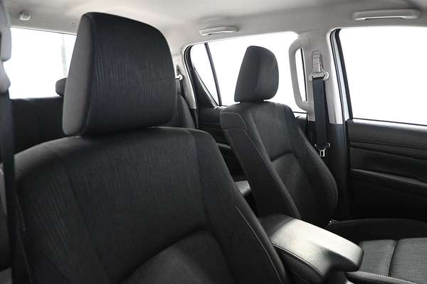 2024 Toyota Hilux SR GUN126R 4X4