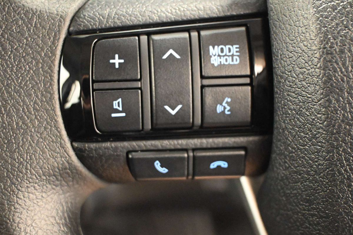 2024 Toyota Hilux SR GUN126R 4X4