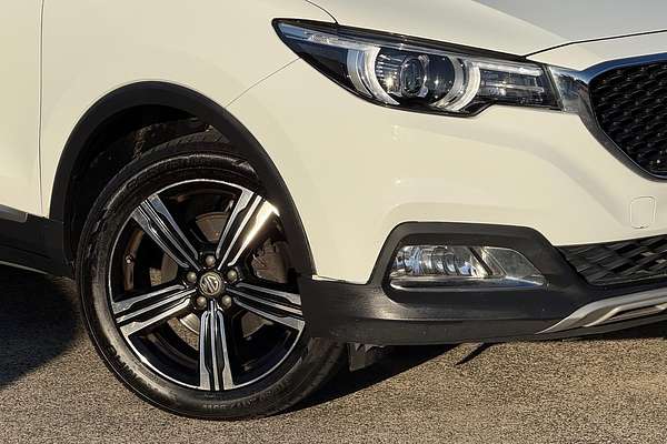 2018 MG ZS Essence AZS1