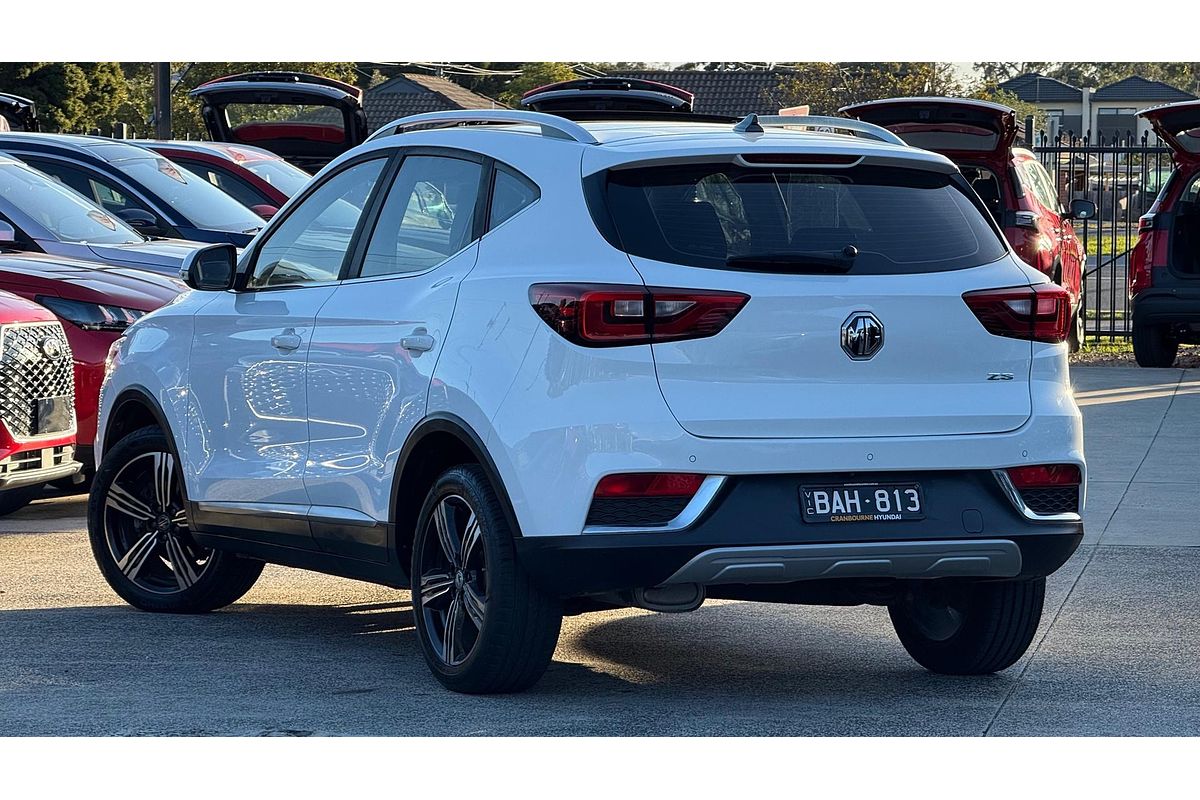 2018 MG ZS Essence AZS1