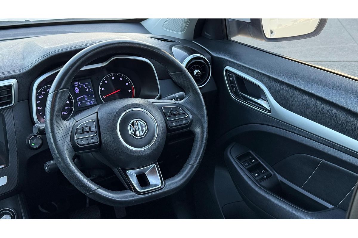 2018 MG ZS Essence AZS1