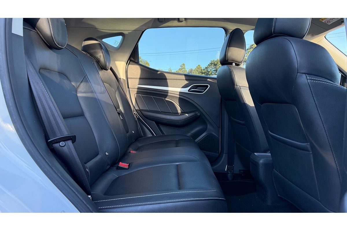 2018 MG ZS Essence AZS1