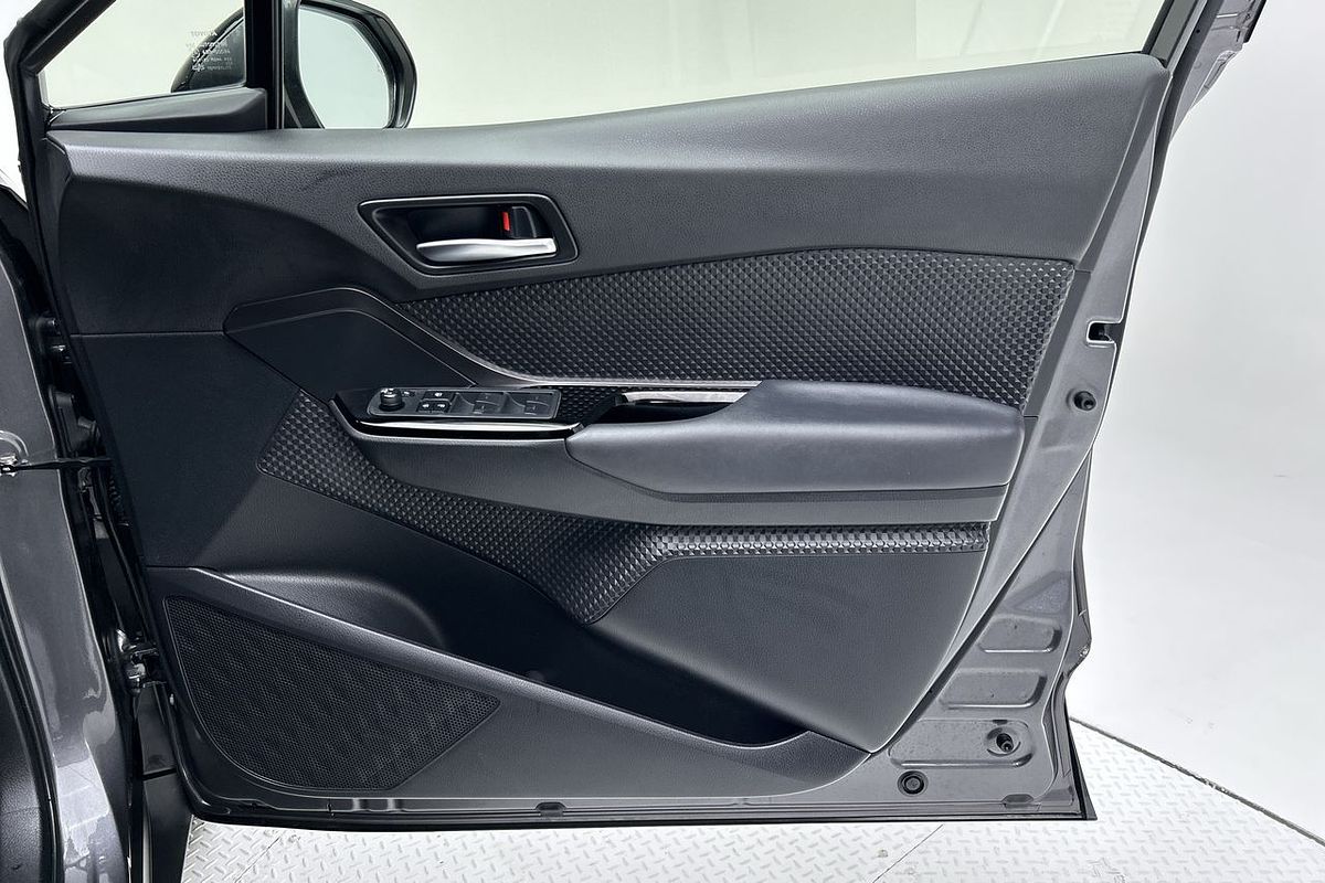 2022 Toyota C-HR GR Sport ZYX10R