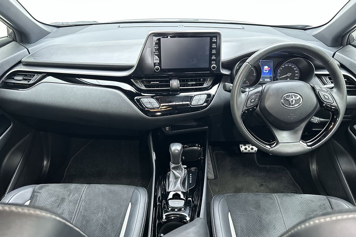 2022 Toyota C-HR GR Sport ZYX10R