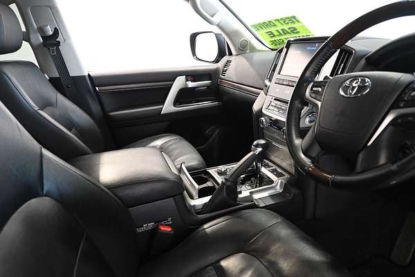 2019 Toyota Landcruiser Sahara VDJ200R