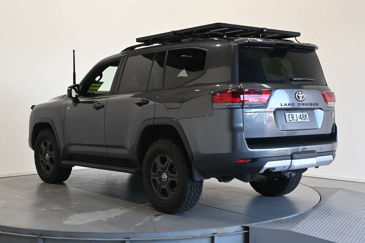 2021 Toyota Landcruiser GR Sport FJA300R