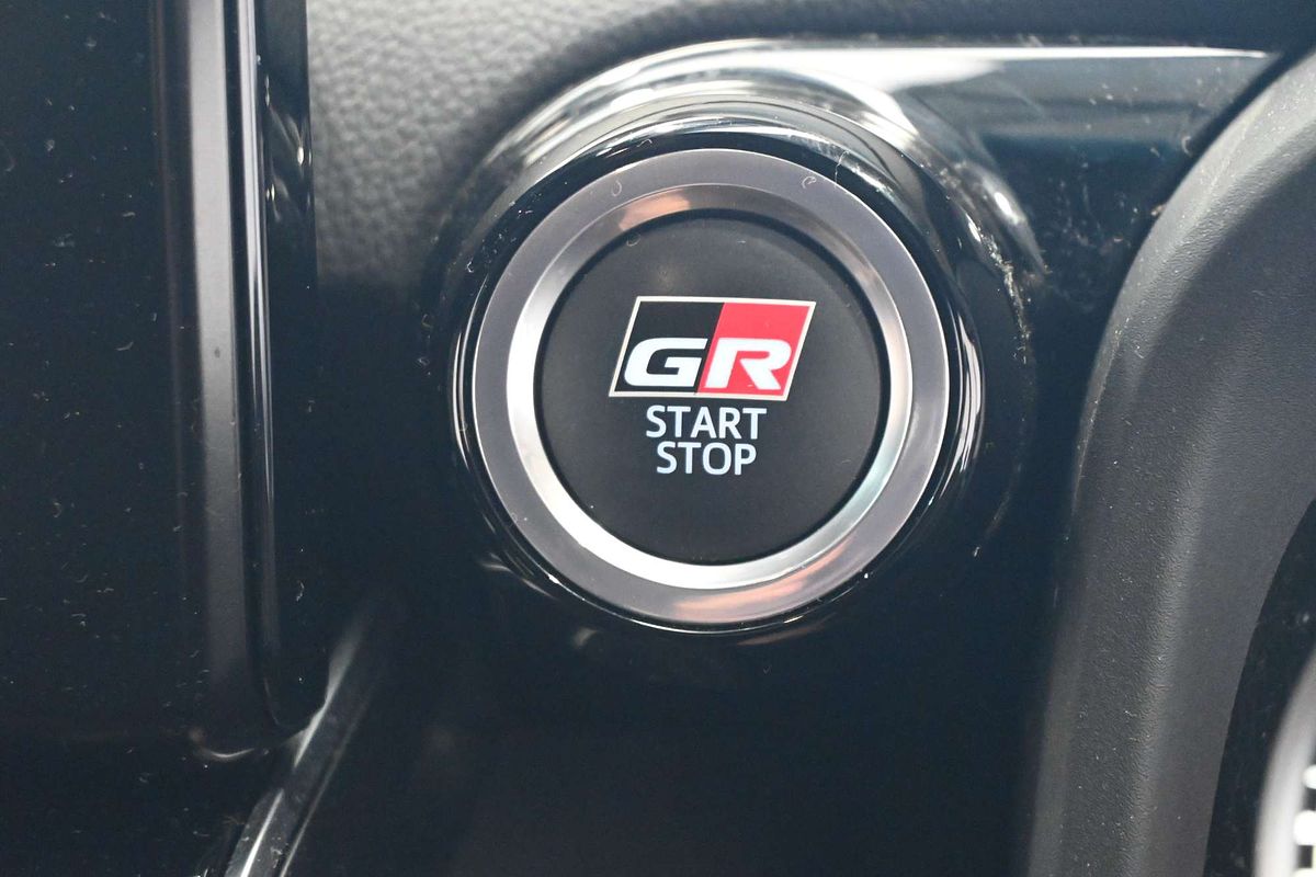 2021 Toyota Landcruiser GR Sport FJA300R