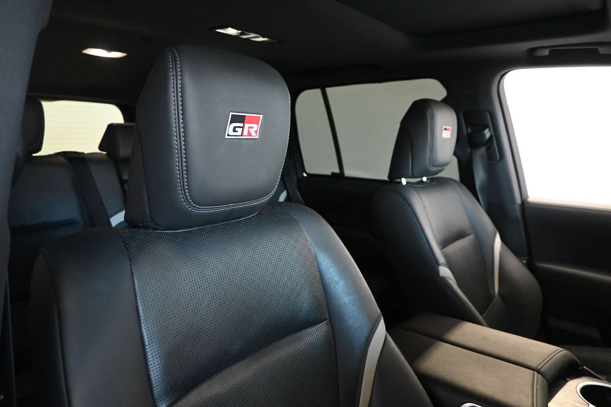 2021 Toyota Landcruiser GR Sport FJA300R