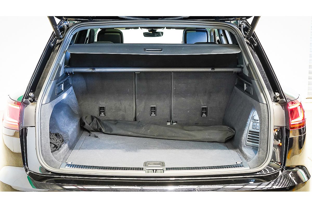2022 Volkswagen Touareg 210TDI R-Line CR
