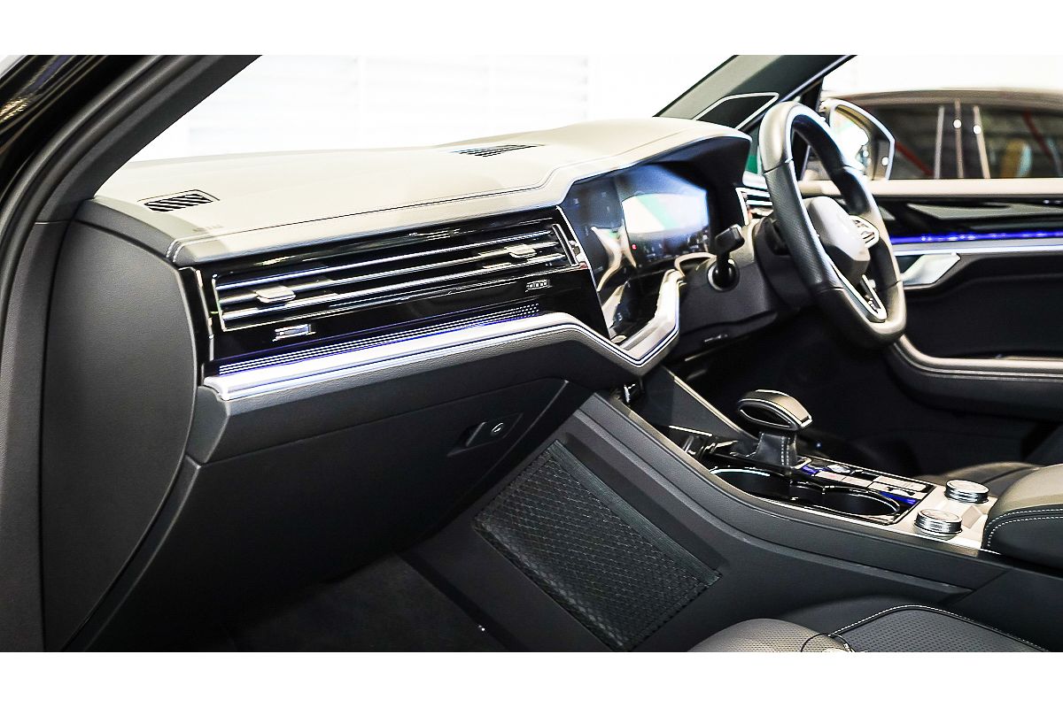 2022 Volkswagen Touareg 210TDI R-Line CR