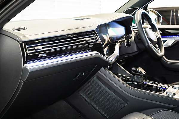 2022 Volkswagen Touareg 210TDI R-Line CR