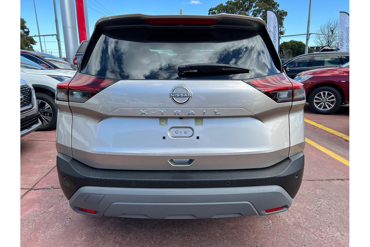2025 Nissan X-TRAIL ST-L T33