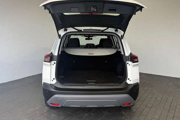 2023 Nissan X-TRAIL ST T33