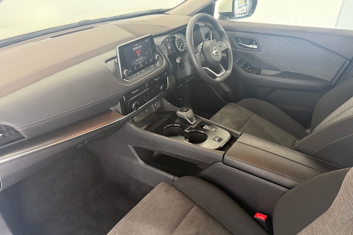 2023 Nissan X-TRAIL ST T33